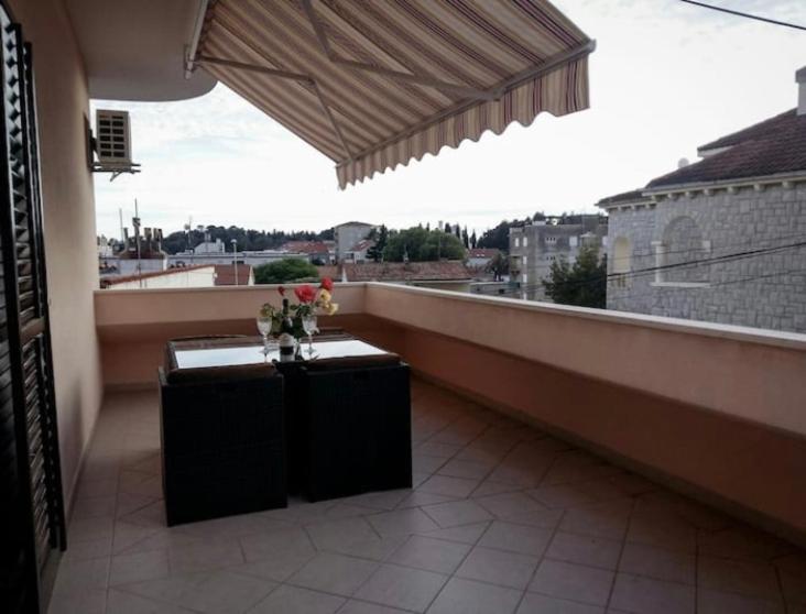 Apartmani Jovic Makarska Exterior foto